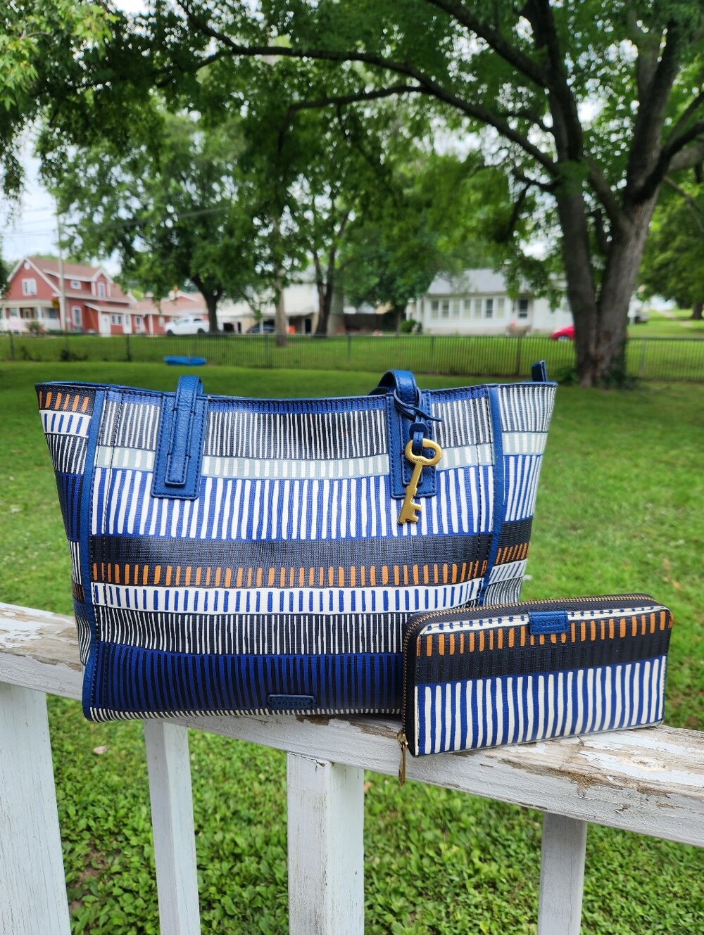 Fossil Striped Zip Bag & Wallet in Navy, White & Orange Preloved Condition